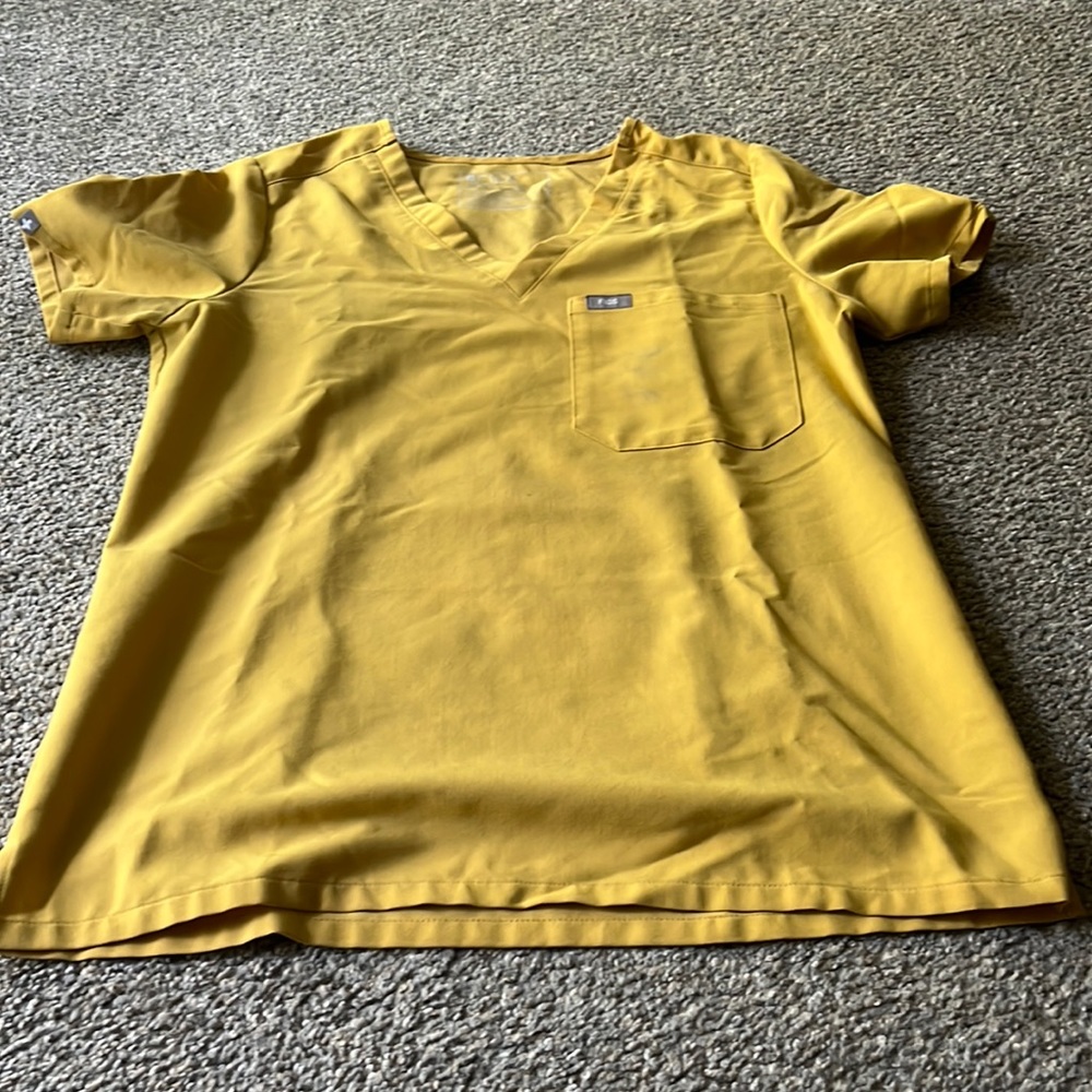 Figs one pocket scrub top